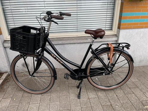 Paar maand oud dames fiets