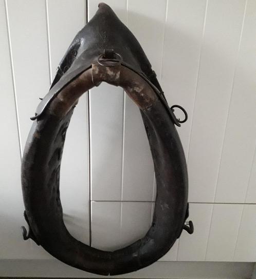 Paardenhaam halsjuk decoratie voor aan de muurtuinwand