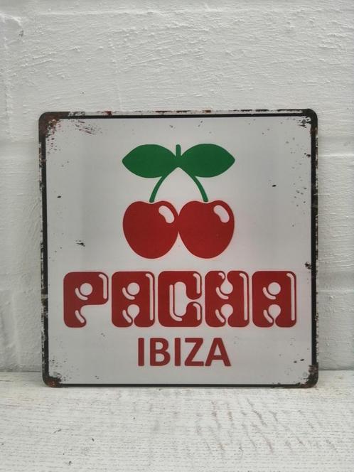 Pacha club Ibiza discotheken decoratie - opruiming leegmaak