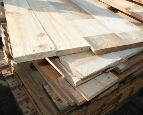 pallet hout om zelf tuinmeubelen te maken
