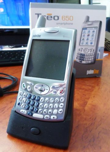 Palm Treo 650 Smartphone