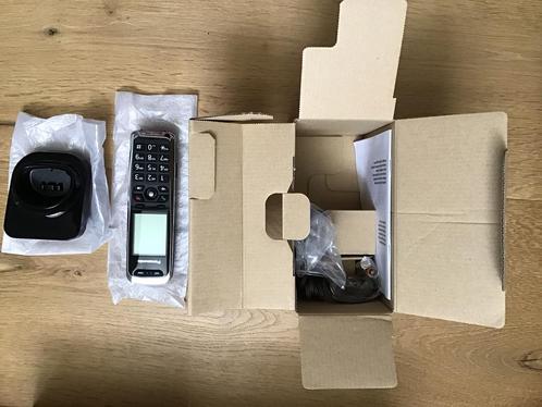 Panasonic telefooncentrale met 4 telefoons en experiabox