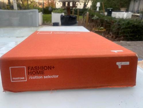 Pantone boek (Fashion Home) deel 1 amp deel 2