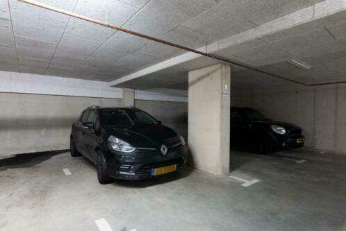 Parkeerplaats Amsterdam Oost (bij metro Wibautstraat)