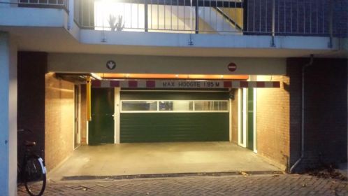 parkeerplaats in garage in hartje Schiedam. (huur of koop)