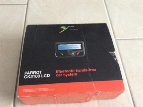 Parrot CK3100 LCD Bluetooth Carkit (NIEUW IN DOOS)