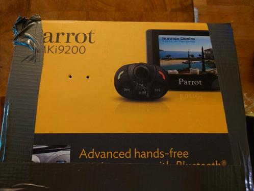Parrot mki9200 Bluetooth carkit - muziek streamen - bellen