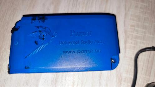 PARROT UNIVERSAL RADIO MUTE  display