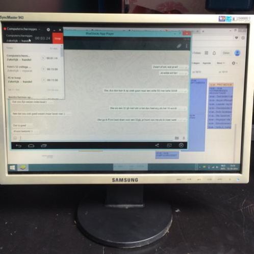 Partij beeldschermen, 17 en 19 inch, Samsung en Acer