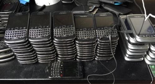 PARTIJ BlackBerry mobiele telefoons 93 stuks