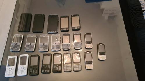 Partij NokiaSamsung telefoons en beamers te koop
