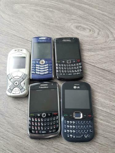 Partij telefons 3 BlackBerry 1 LG 1 Siemens