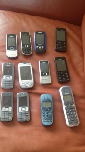 partij veel oude telefoons nokia samsung Siemens Philips san