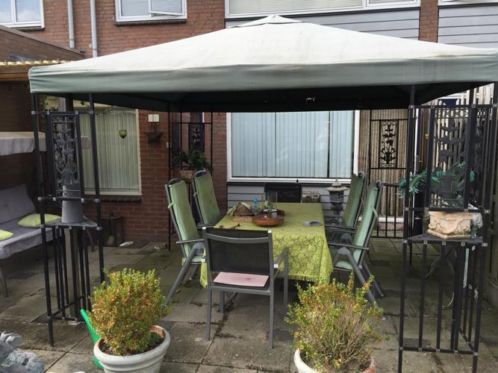 Party tent 
