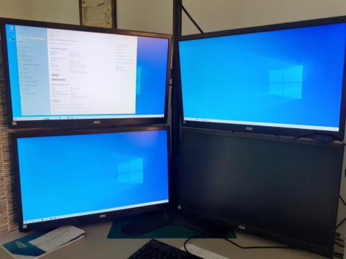 PC met 3 x Monitors