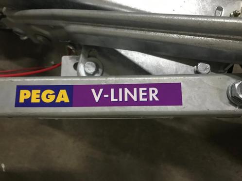 PEGA V1350675 V-LINER
