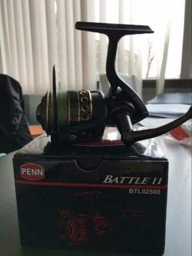 Penn Battle 2 2500 met 0.11 Shimano lijn nieuw