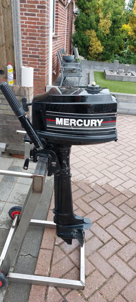 Perfect lopende Mercury 4 pk 2 takt lang en kortstaart.
