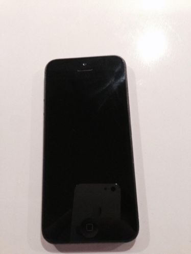 Perfect werkende zwarte iPhone 5 te koop