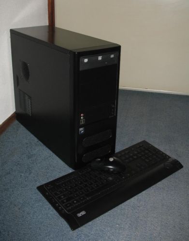 Perfecte BlackSniper Amd X2 2x2.60ghz win7pro x64 4Gb FullHD