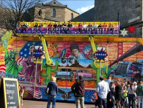 Personeel gevraagd om mee te reizen op de kermis 