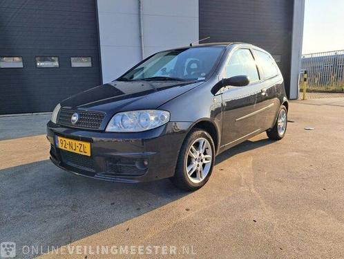 Personenauto FIAT, Punto, zwart, bouwjaar 2003  277696 K