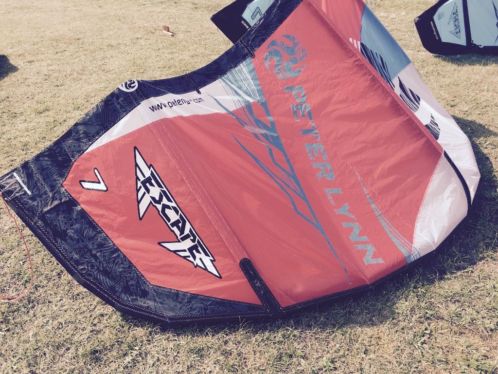 Peter lynn Escape kites 5 en 7 meter 2015