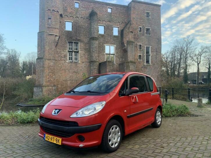 Peugeot 1007 1.4 Urban 36.847 kilometer