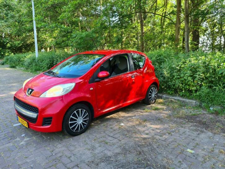 Peugeot 107 1.0 12V 3DR 2009 Rood