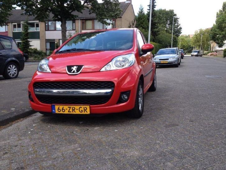 Peugeot 107 1.0 12V 5DR 2008 Rood