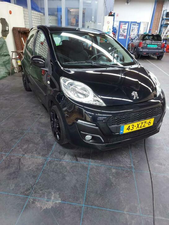 Peugeot 107 1.0 12V 5DR 2012 Zwart