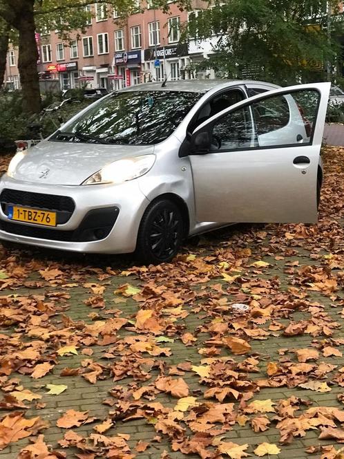 Peugeot 107 1.0 12V 5DR 2014 Grijs ( Met Schade )NAP 136000