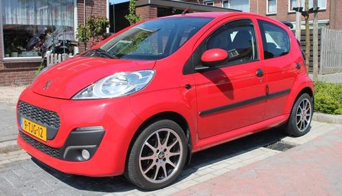 Peugeot 107 1.0 12V 5DR 2014 Rood