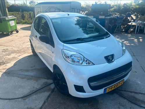 Peugeot 107 1.0 12V E-vti 68PK 3DR 2011 Wit