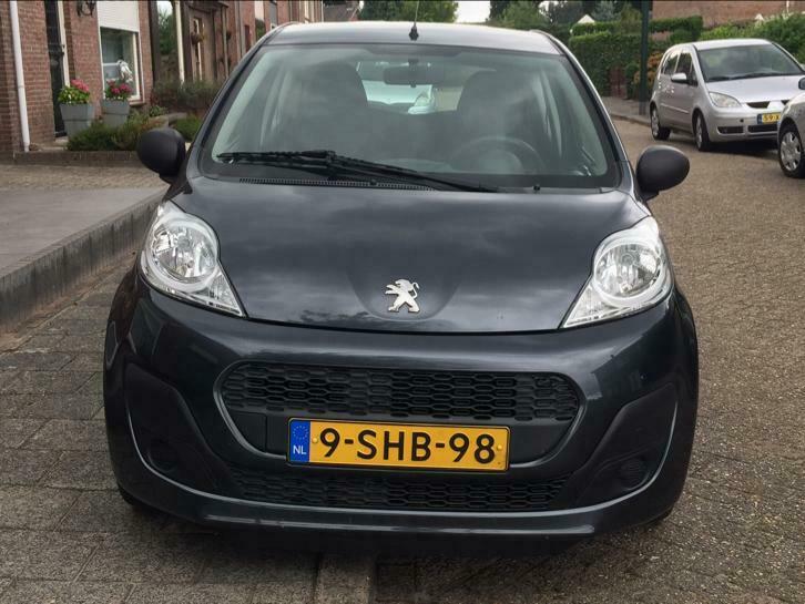 Peugeot 107 1.0 12V E-vti 68PK 3DR 2013 Grijs