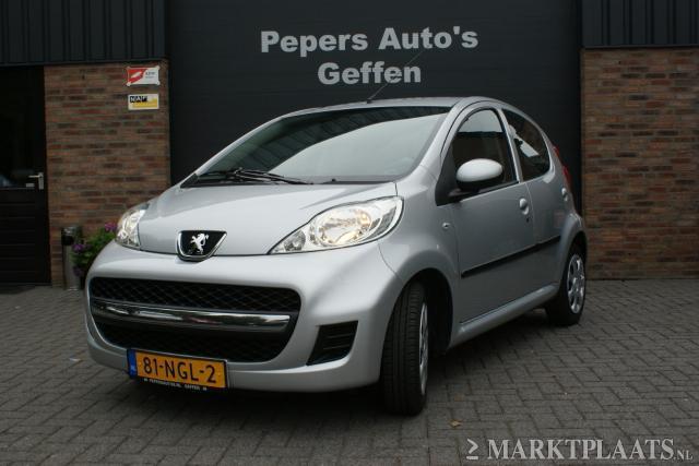 Peugeot 107 1.0-12V Urban Move Airco Centr. vergr. Elek. Ramen 