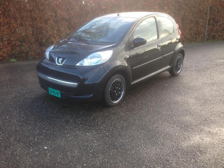 Peugeot 107 1.0 12V XR 5 Drs Electrisch pakket 32.000 Km 