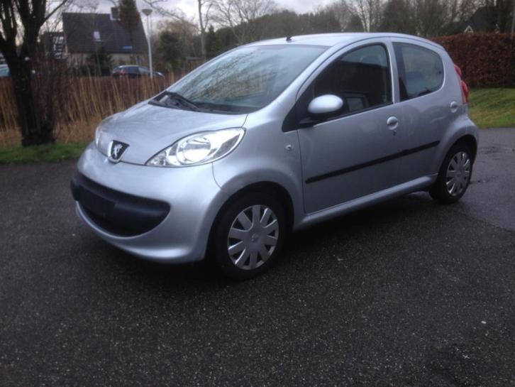 Peugeot 107 1.0 12V XR 5 Drs Zilver Full Option Airco