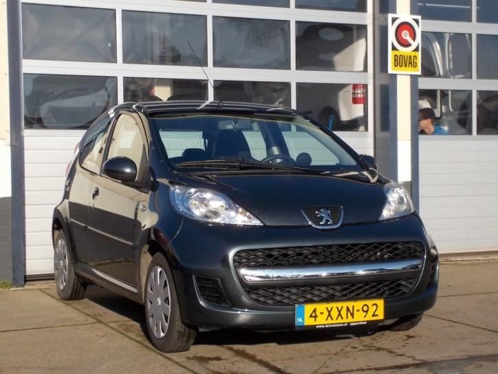 Peugeot 107 1.0-12V XS, 5 Deurs, Airco, Weinig Km