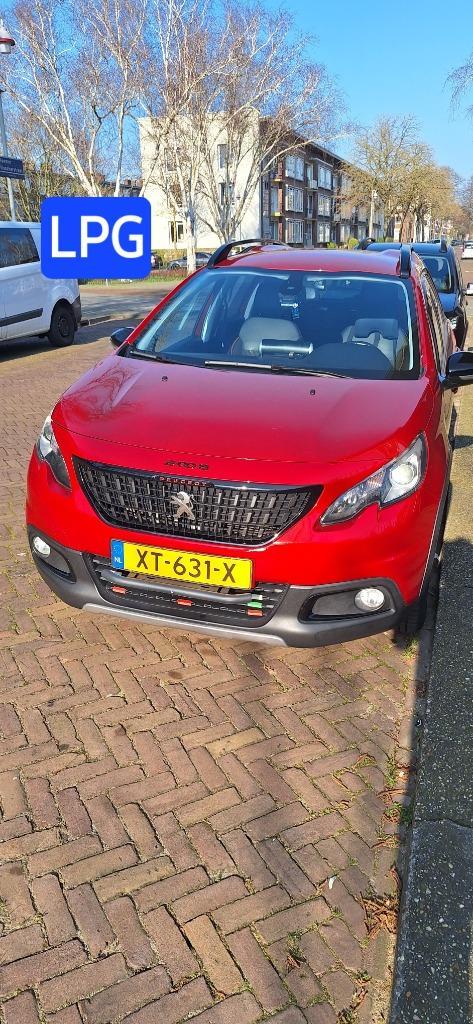 Peugeot 2008 1.2 VTI 81KW Eat6 2016 Rood, LPG