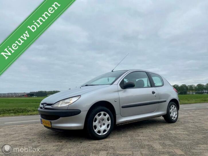 Peugeot 206 1.1 XN, BJ 2000, APK Juli 2021, Zuinige Auto