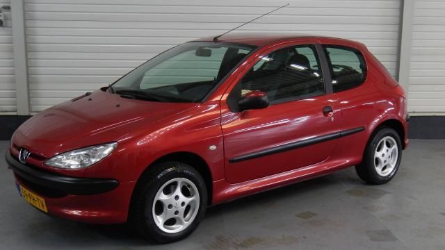 Peugeot 206 1.1 XR