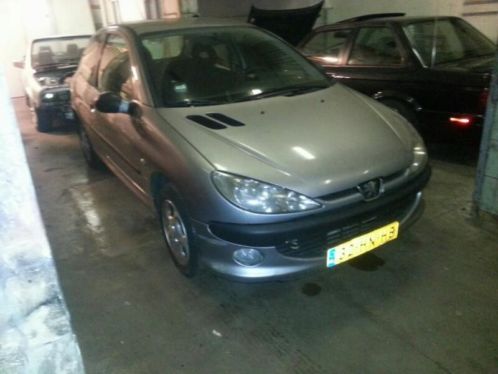 Peugeot 206 1.4 3D 2001 Grijs in onderdelen 