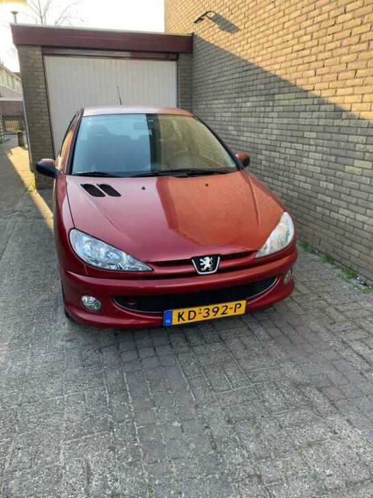 Peugeot 206 1.4 3D 2006 Rood (bluetooth)