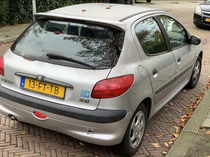 Peugeot 206 1.4 5D 2000 Grijs