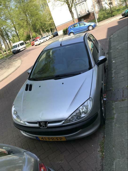 Peugeot 206 1.4 5D 2004 Grijs