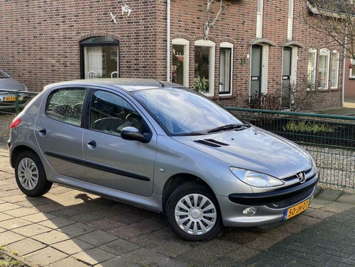 Peugeot 206 1.4 Challance 5D AUT 2002 Grijs