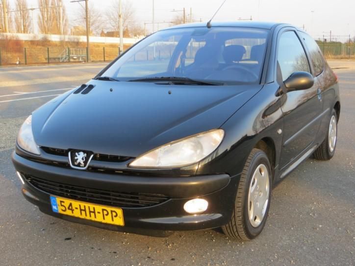 Peugeot 206 1.4 Gentry NIEUWE APK  GARANTIE (bj 2001)