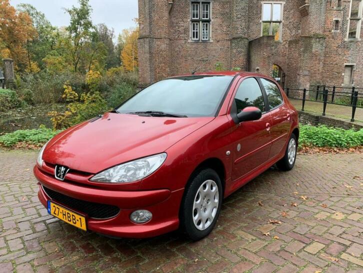 Peugeot 206 1.4 Gnration APK TM 23-10-2021 AIRCO  CRUISE