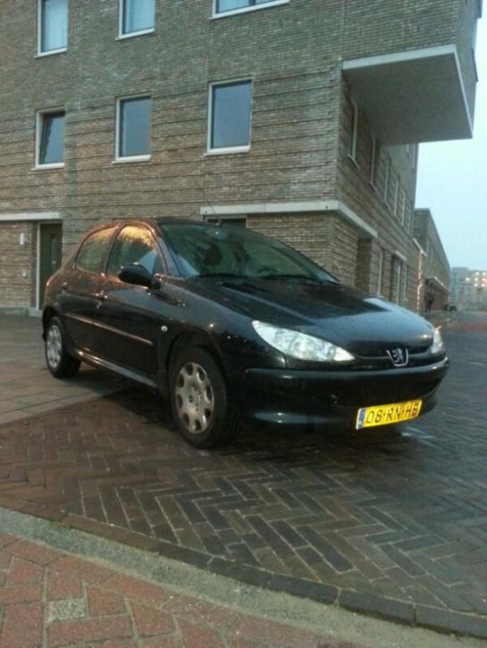 Peugeot 206 1.4 HDI X-Design 5D 2005 Zwart